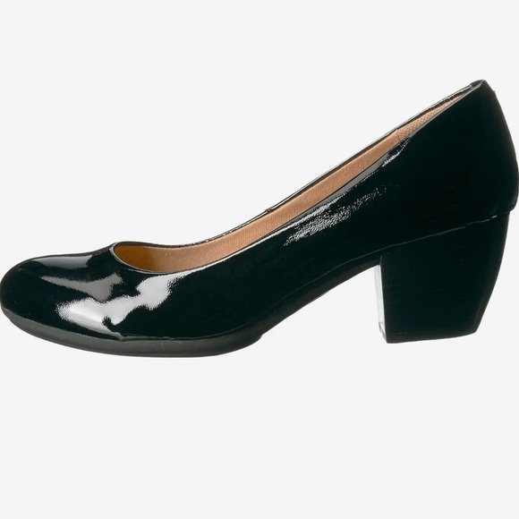 Comfortiva Amora Shoe Black Patent - Picture 2 of 6